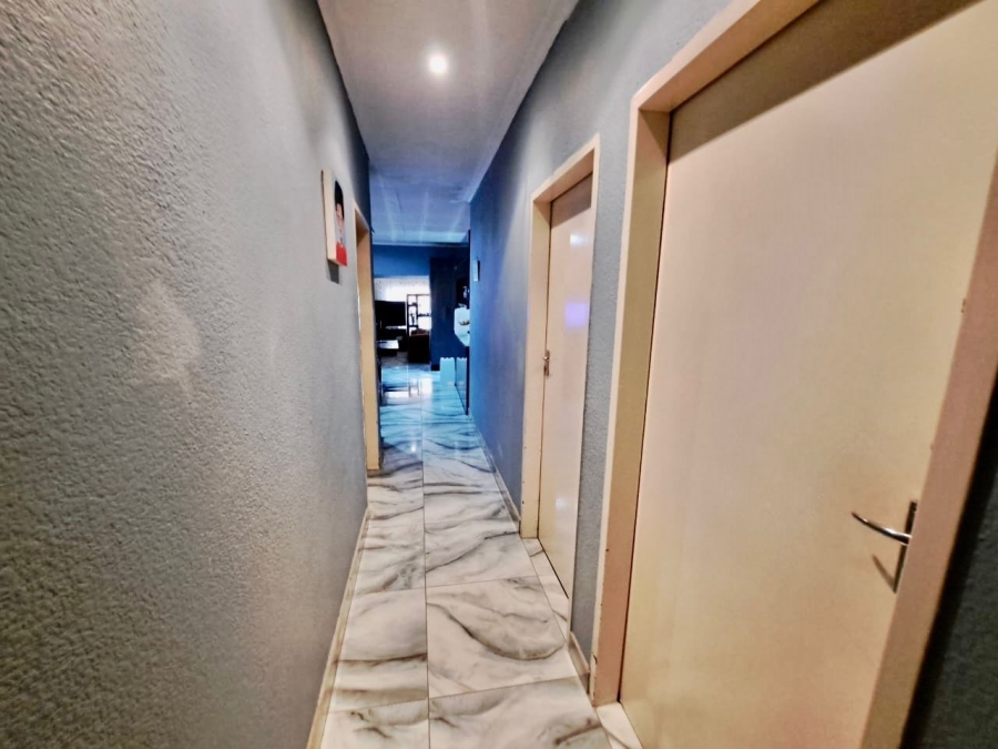 3 Bedroom Property for Sale in Oos Einde North West